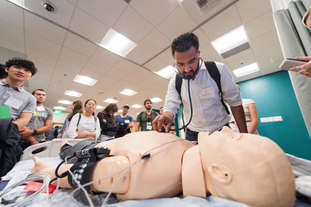pacific students at an ipe exercise