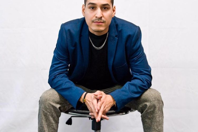 Former ASuop president Alán Hensley ’13