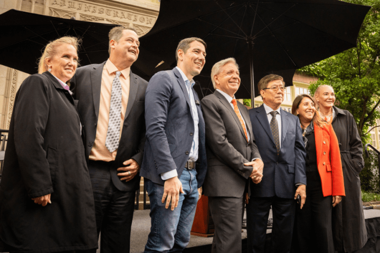 Officials announce plans for Pacific School of Medicine 