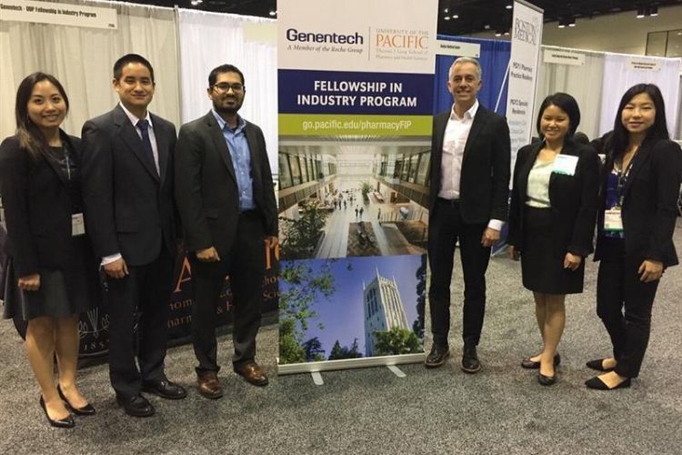 Group of individuals who are a part of the Fellowship in Industry Program in partnership Genentech