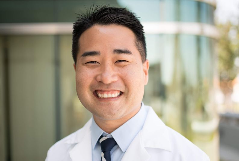 Pharmacy alumnus Matthew Kamada ’13, PharmD, BCPS, FCSHP