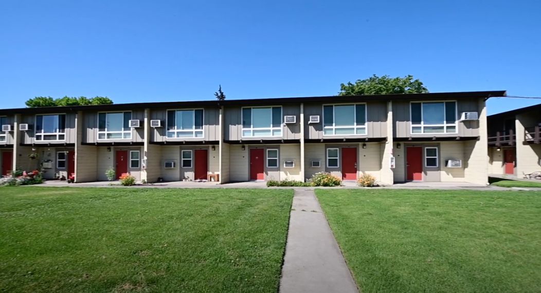 Townhouse Apartments