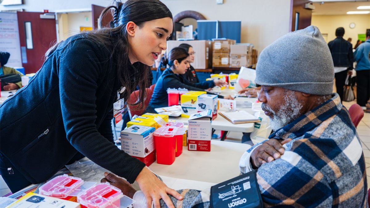 content.field_image.alt