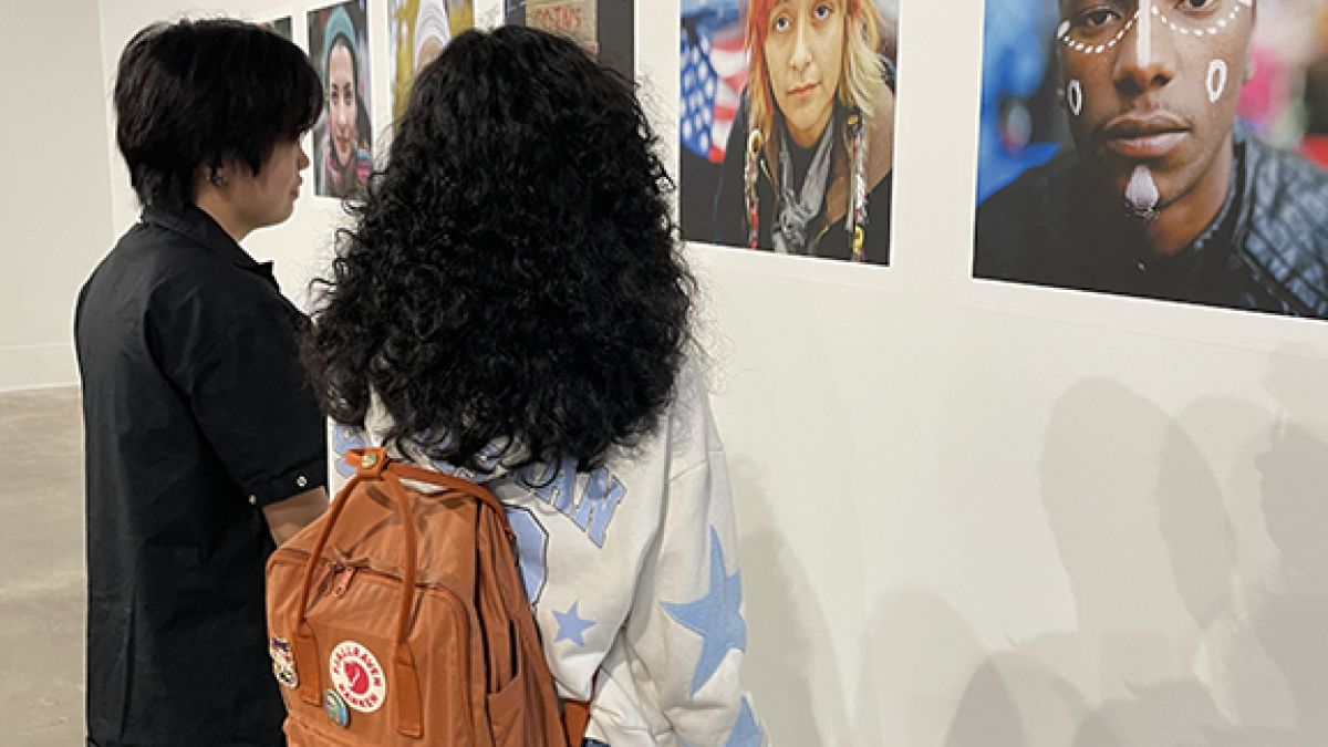 Students viewing show